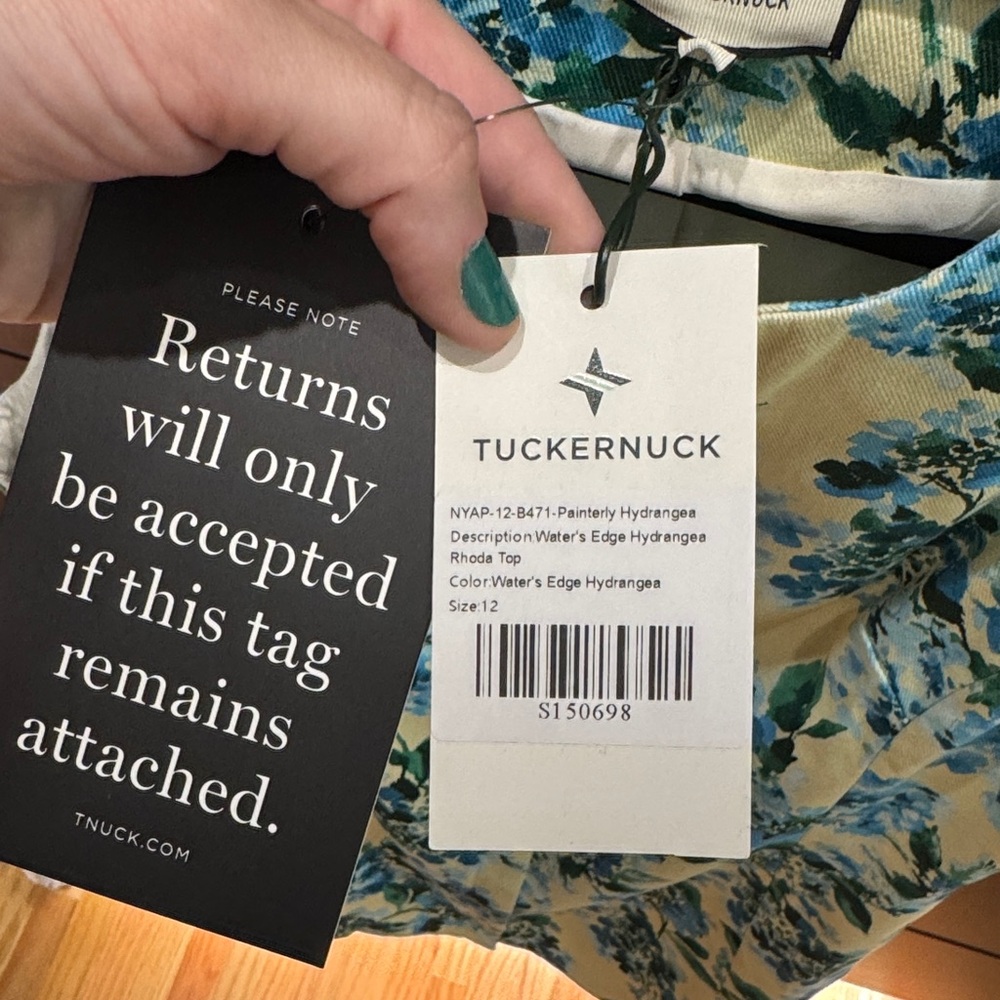 Tuckernuck Painterly Hydrangea Tunic - Picture 3 of 4